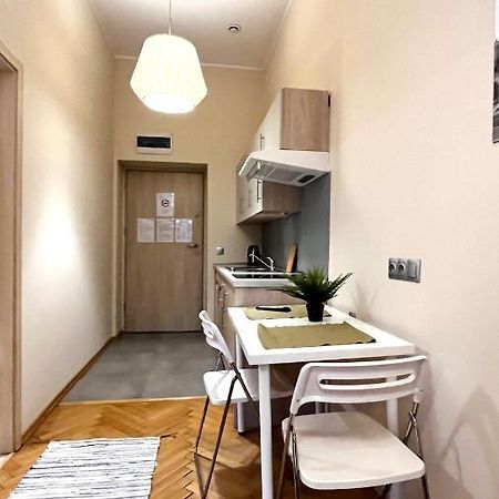 Homely Studio Cracovie Extérieur photo